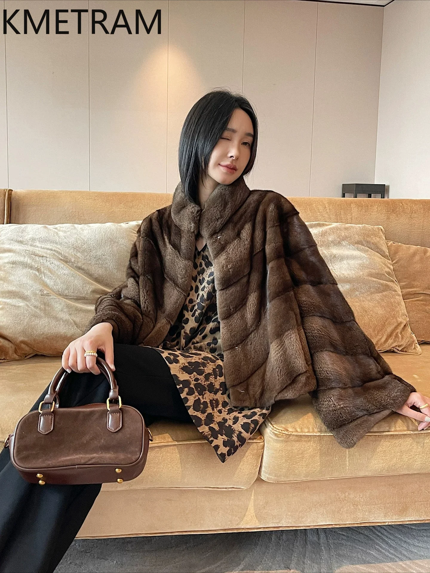 

KMETRAM Natural Velvet Mink Fur Coats Women Stand Collar Short Fur Jacket Winter Warm Real Fur Coat Woman Clothing 2026 casaco