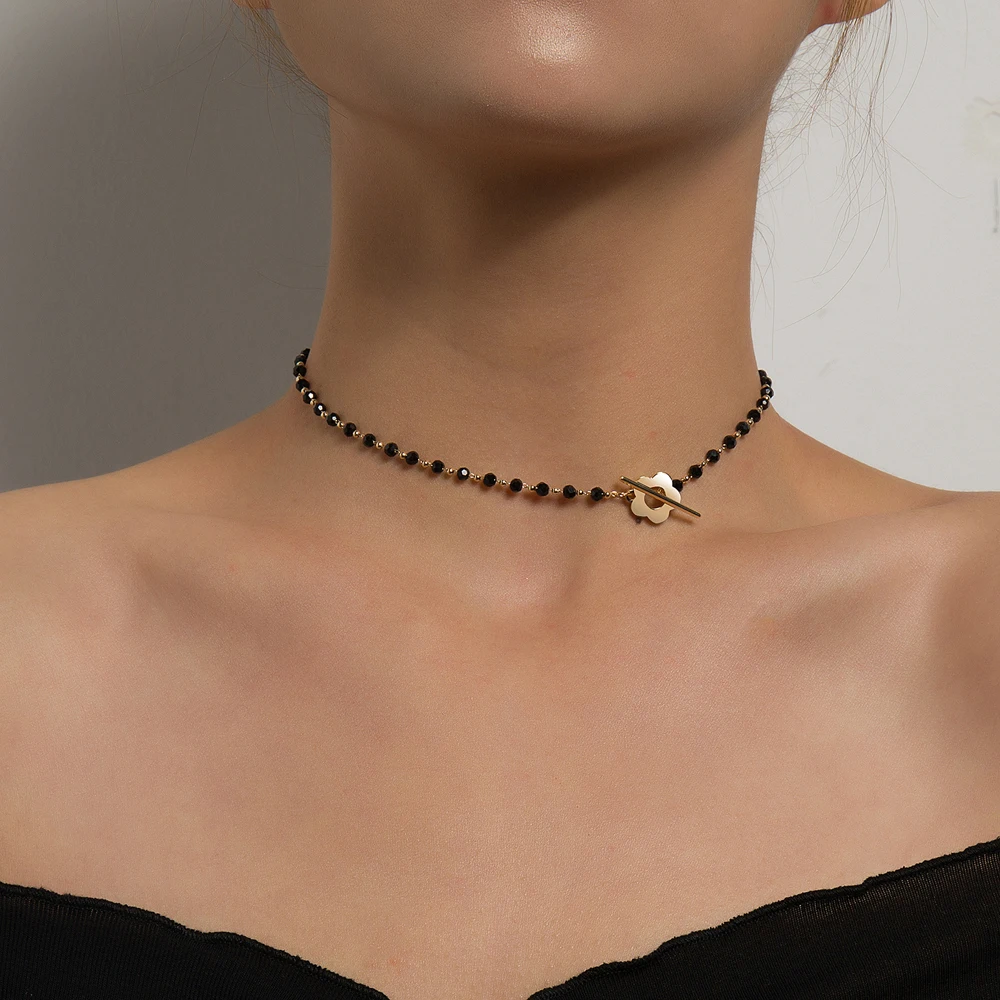 2026 New Fashion Luxury Black Crystal Glass Bead Chain Choker Necklace For Women Flower Lariat Lock Collar Gifts