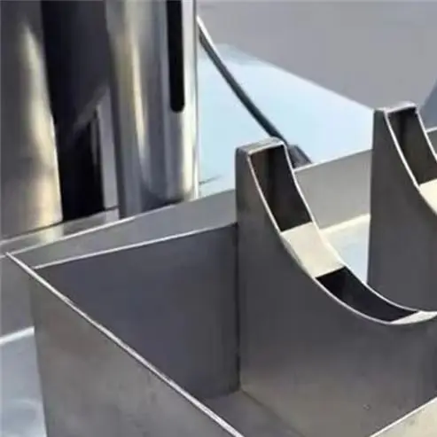 

Stainless Steel Coconut Cutter Machine Coconut Half Cutting Splitting Machine