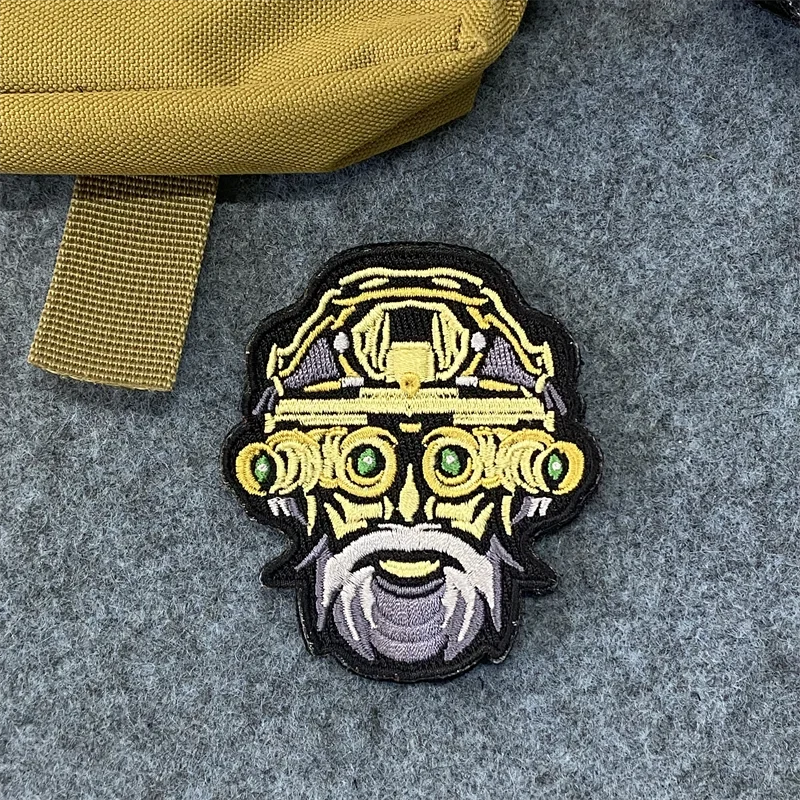 Embroidered Patch Duck Skull Pistol Creative Pattern Sticker Tactical Morale Badge Hook and Loop Armband Backpack Patches