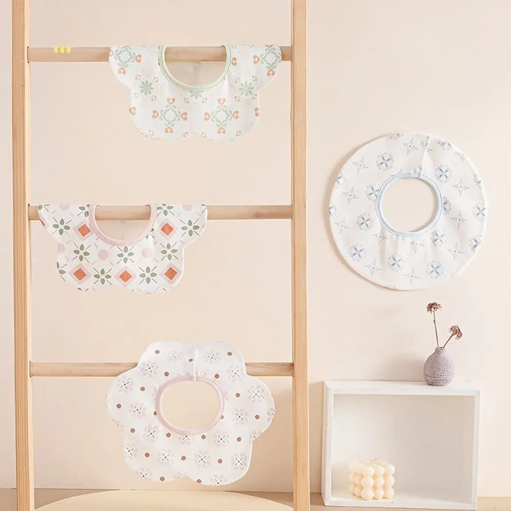 Babadores de algodão para bebês, macios e à prova d'água, formato de flor, gola redonda, babadores para bebês, estilo coreano, toalha de saliva, panos infantis