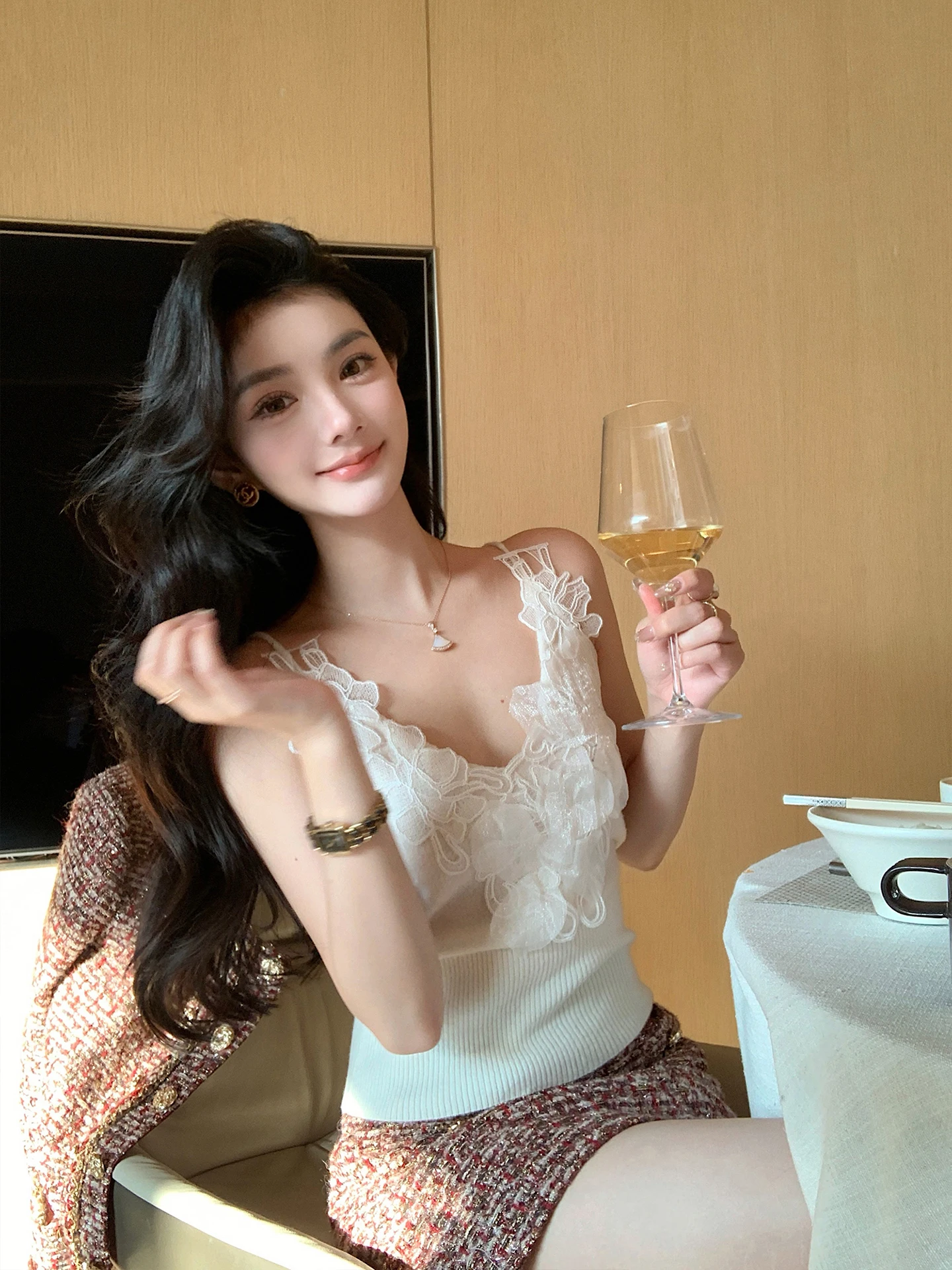 

Женский повседневный жилет Lilylikes Gao Yue Fan Hua из ультратяжелой шерсти с мягким тонким цветочным узором и бретельками