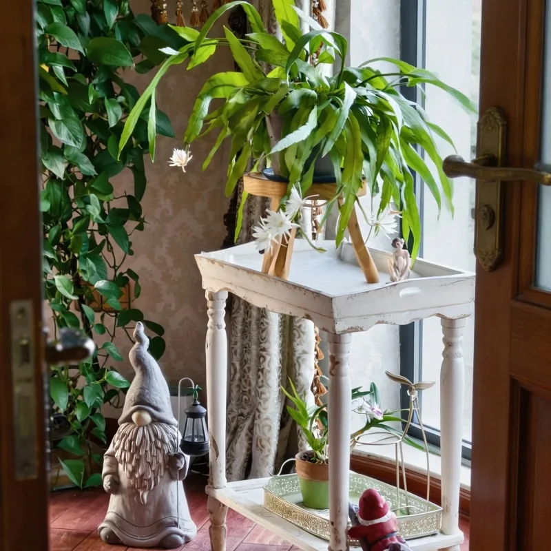 Distressed White Wooden Plant Stand Multi-Tier Floor Flower Rack French Vintage Display Shelf for Balcony Indoor Home Decor