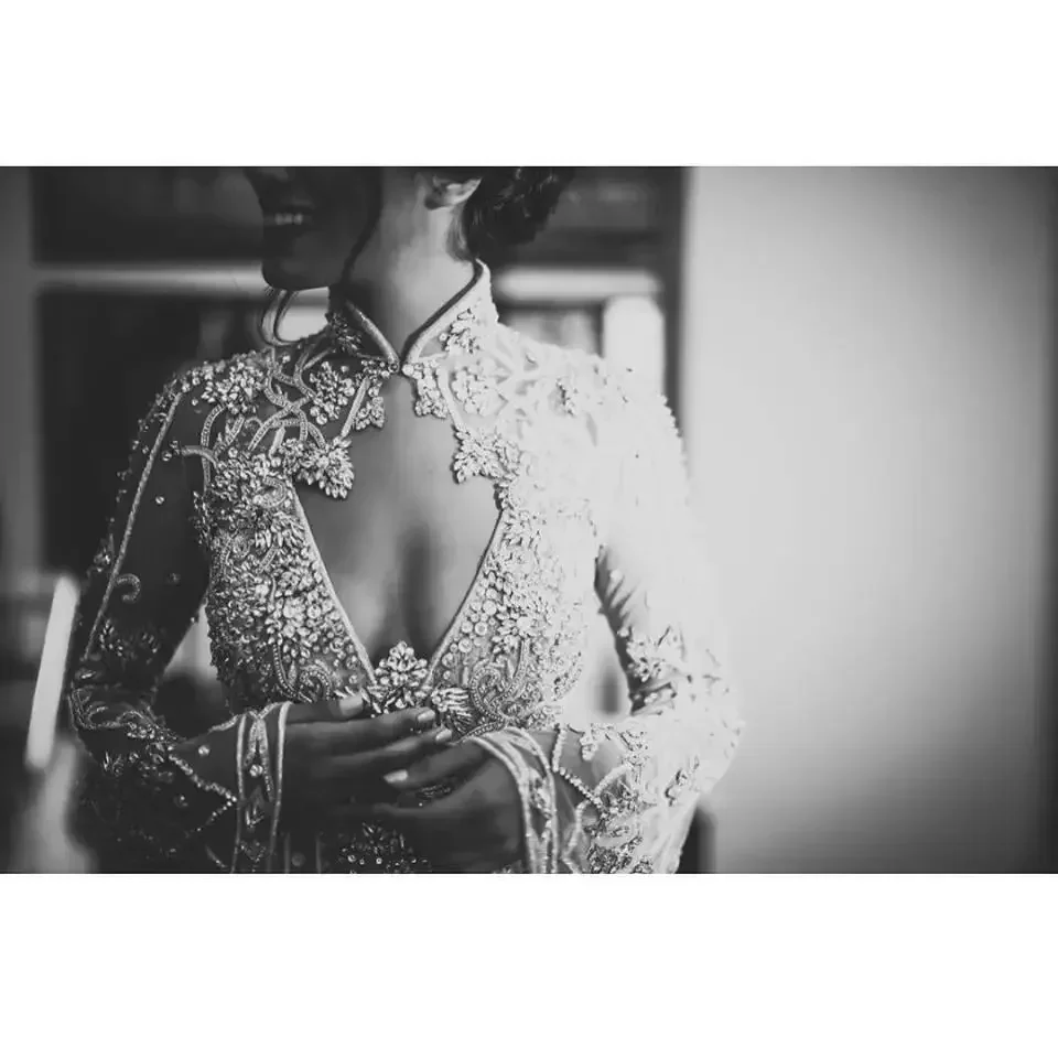 Customized New Designer Top Quality A-Line Wedding Dresses With Detachable Train Crystals Beads High Neck Open Back Bridal Gowns