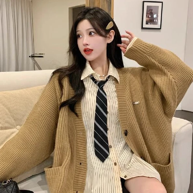 Guangzhou Thirteenth Fac Women's High-End Knitwear Dongguan Daliang Early Autumn 2025 New Sle V-Ne Long Sve Sweater