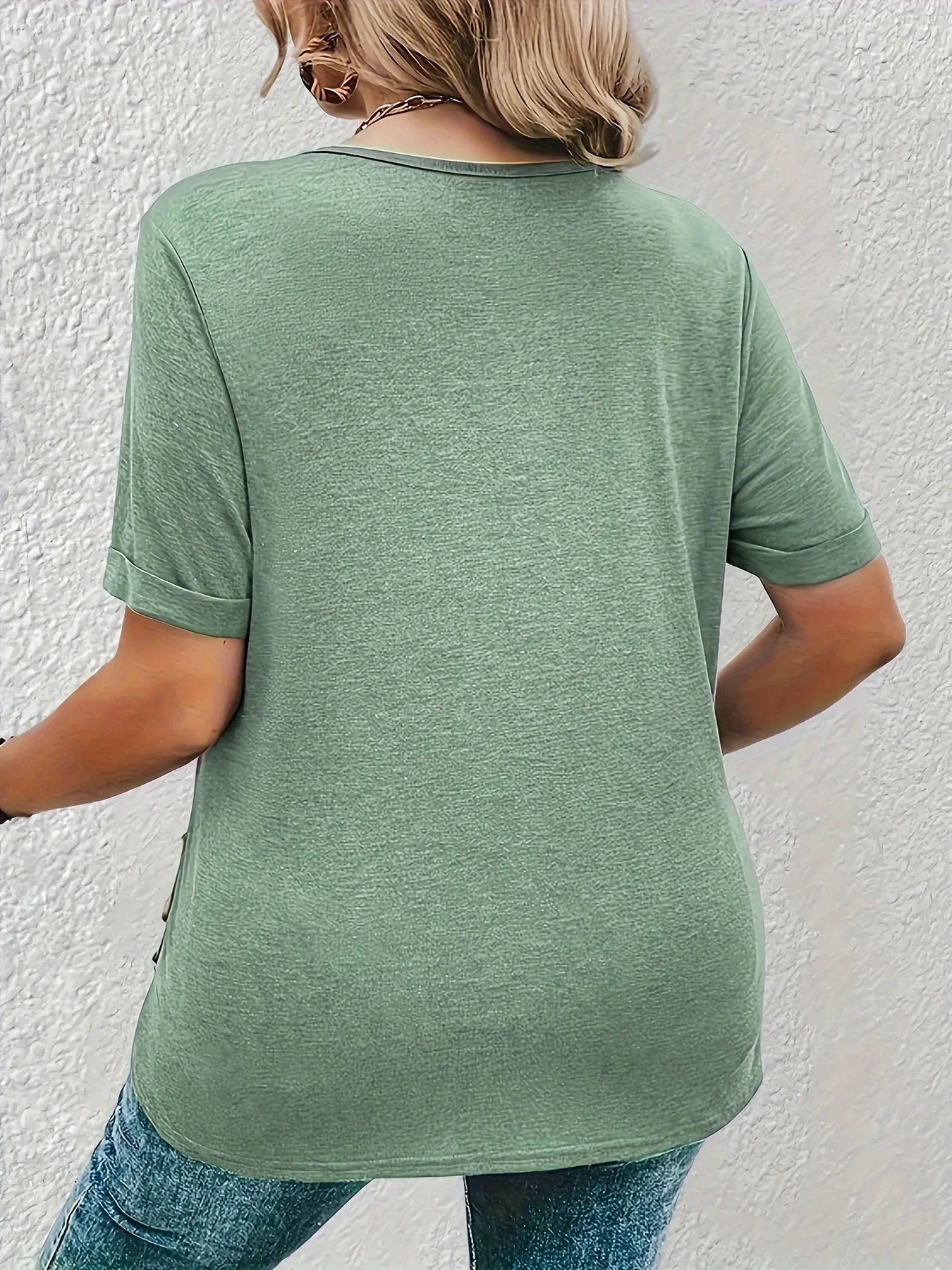 حجم كبير 1XL-5XL المرأة أزياء أنيقة الصلبة قصيرة الأكمام المحملة المرأة الربيع/الخريف أزياء بلون تي شيرت