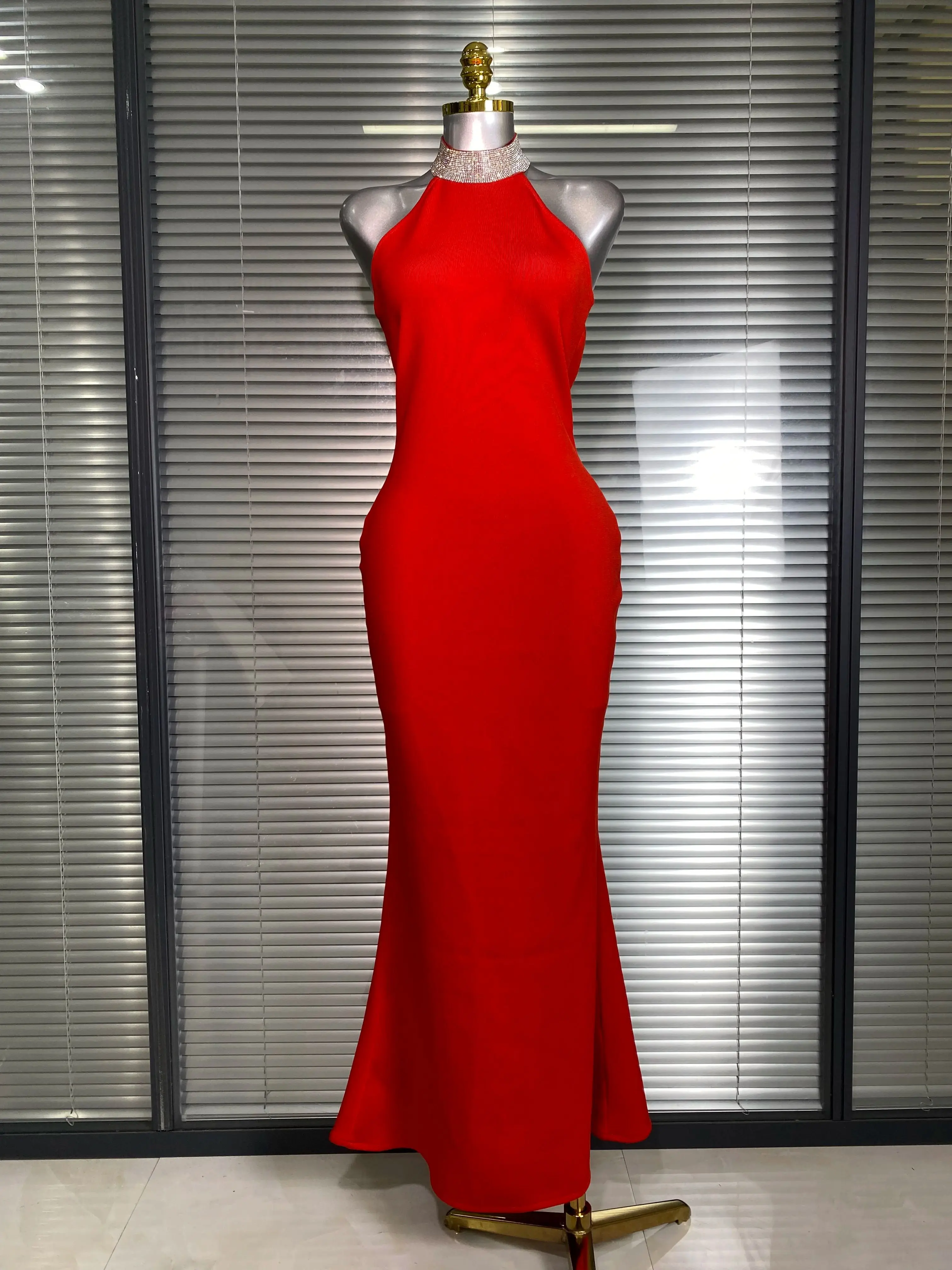 

Women Sexy Halter Backless Red Bandage Dress Celebrity Sparkly Crystal Elegant Bodycon Party Trumpet Fishtail Maxi Dress
