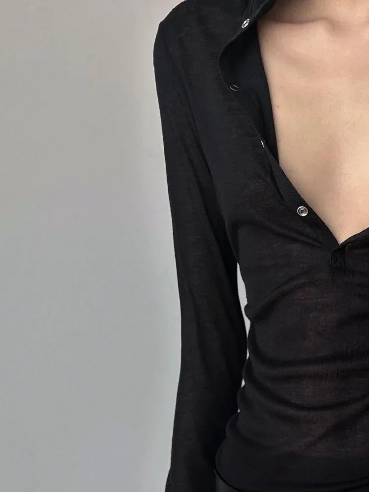 تي شيرت هاي ستريت الواقي من الشمس بلون سادة وأكمام طويلة وشفاف صغير مع غطاء للرأس قميص فتاة ساخنة ألفية نحيف عالي الجودة