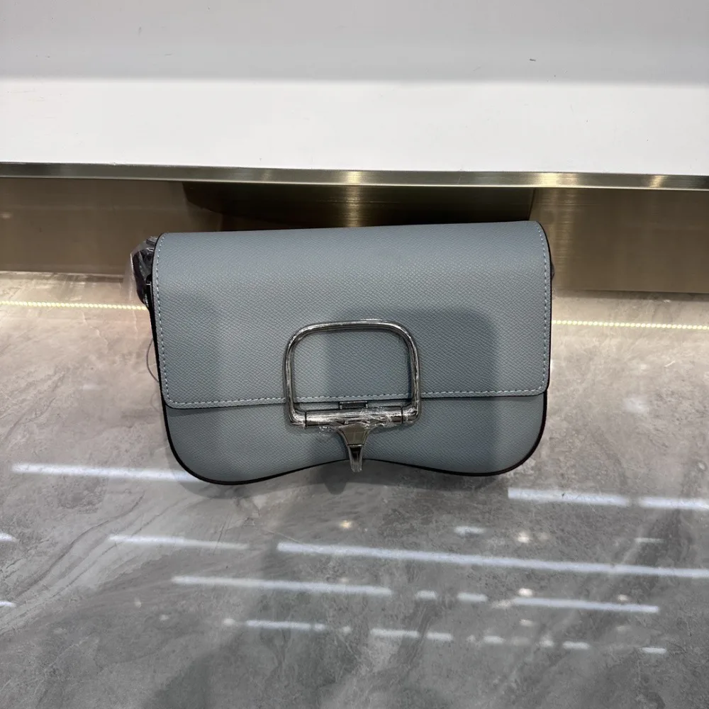 

Hot Sale New Versatile Premium Light Luxury Leather Women's Bag One Shoulder Crossbody Saddle Bag Exquisite Temperament Daily