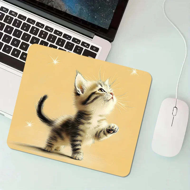 

Cute tiger-striped cat printed anti-slip rubber mouse pad, portable desktop accessory for office and home use