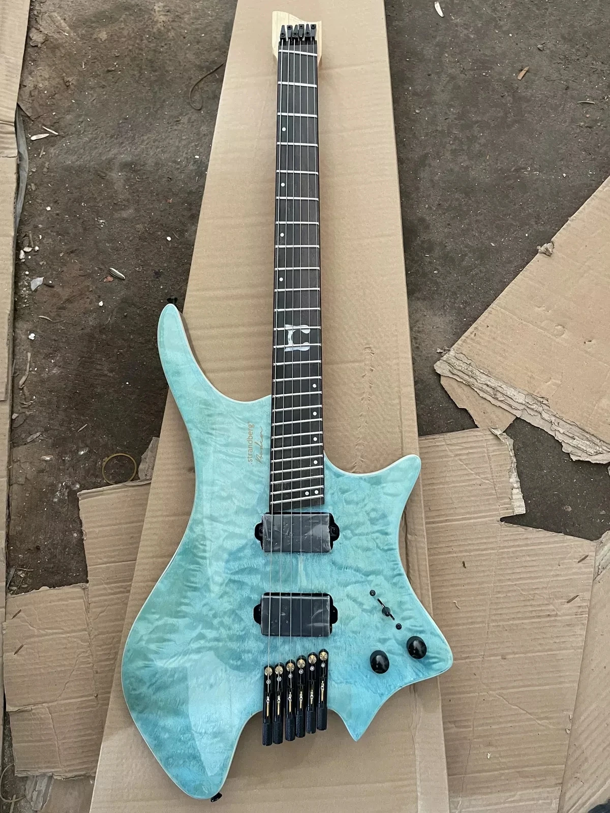 Hot Sale Factory Custom Headless Strandberg  Guitar 6-String Quality