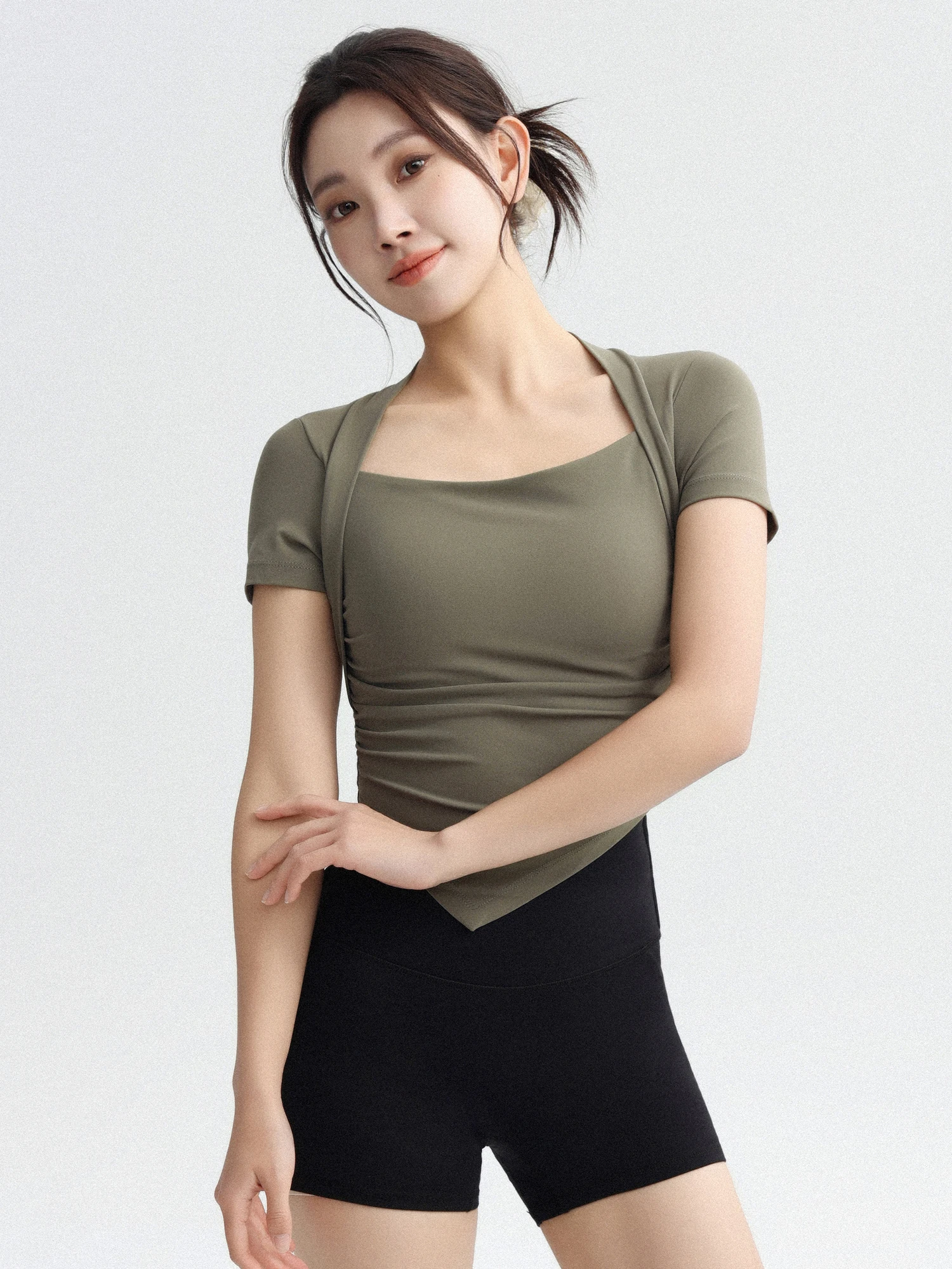 

Женский спортивный топ для йоги и фитнеса с коротким рукавом, быстросохнущий, дышащий, утягивающий, для тренировок, из нейлона и спандекса