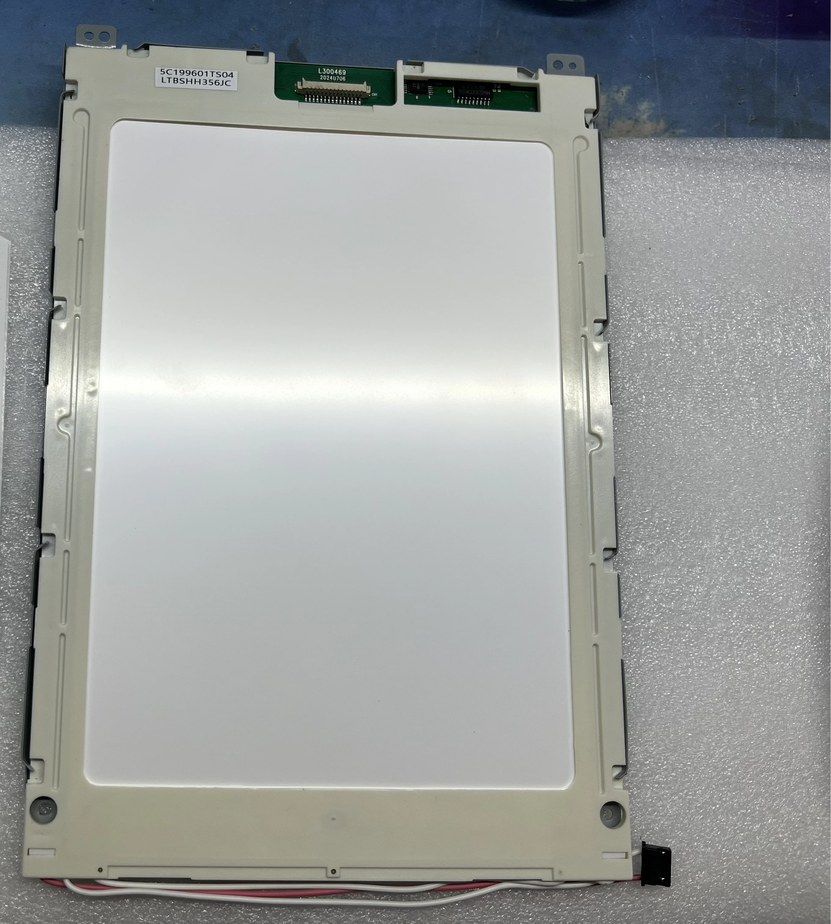 

LTBSHH356JC 9,4-дюймовый ЖК-экран