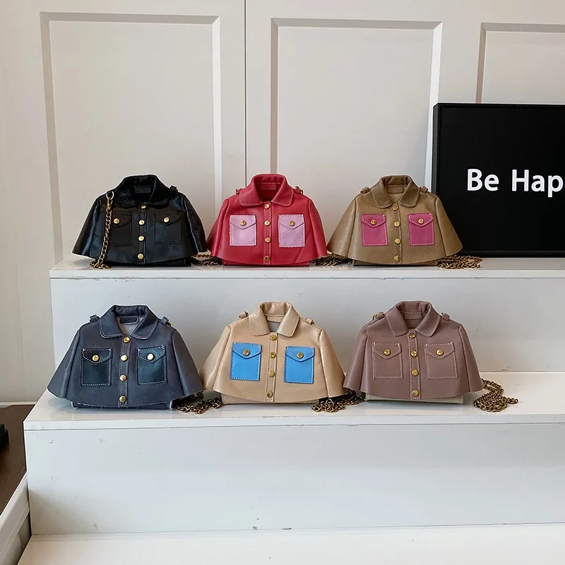 

Elegant Handbag Messenger Style For Ladies Crafted Of Genuine Leather Featuring Luxury Designer Timeless Appeal