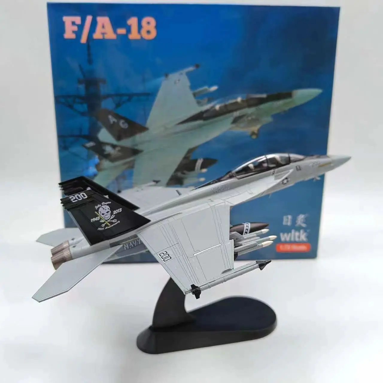 

Diecast 1:72 Scale US F/A-18F Super Hornet F18 Carrier-based Fighter Alloy Aircraft Model Collectible Toy Gift Souvenir Display
