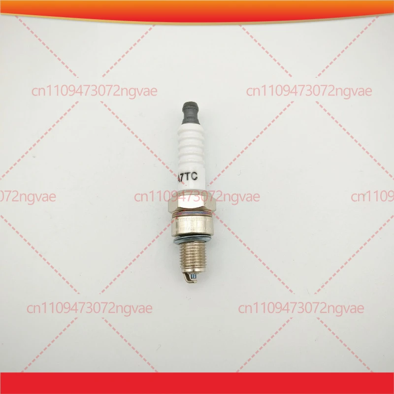 10Pcs For 4 Stroke Lawn Mower 139 Spark Plug Brush Cutter A7TC Spark Plug Fire