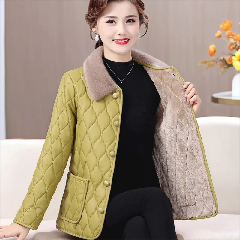 Women's mom Jacket Thickened Fashionable Furry Collar Cotton-Padded PU Leather Jacket for Winter New 2024 Women Clothing