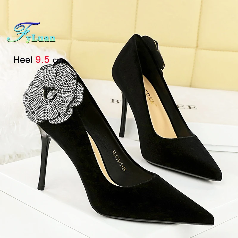 

New High Heels Women Shoes Thin Heel Rhinestone Side Flower Pumps Lady Black Pointed Toe Stiletto Xishi Velvet Sexy Party Shoes