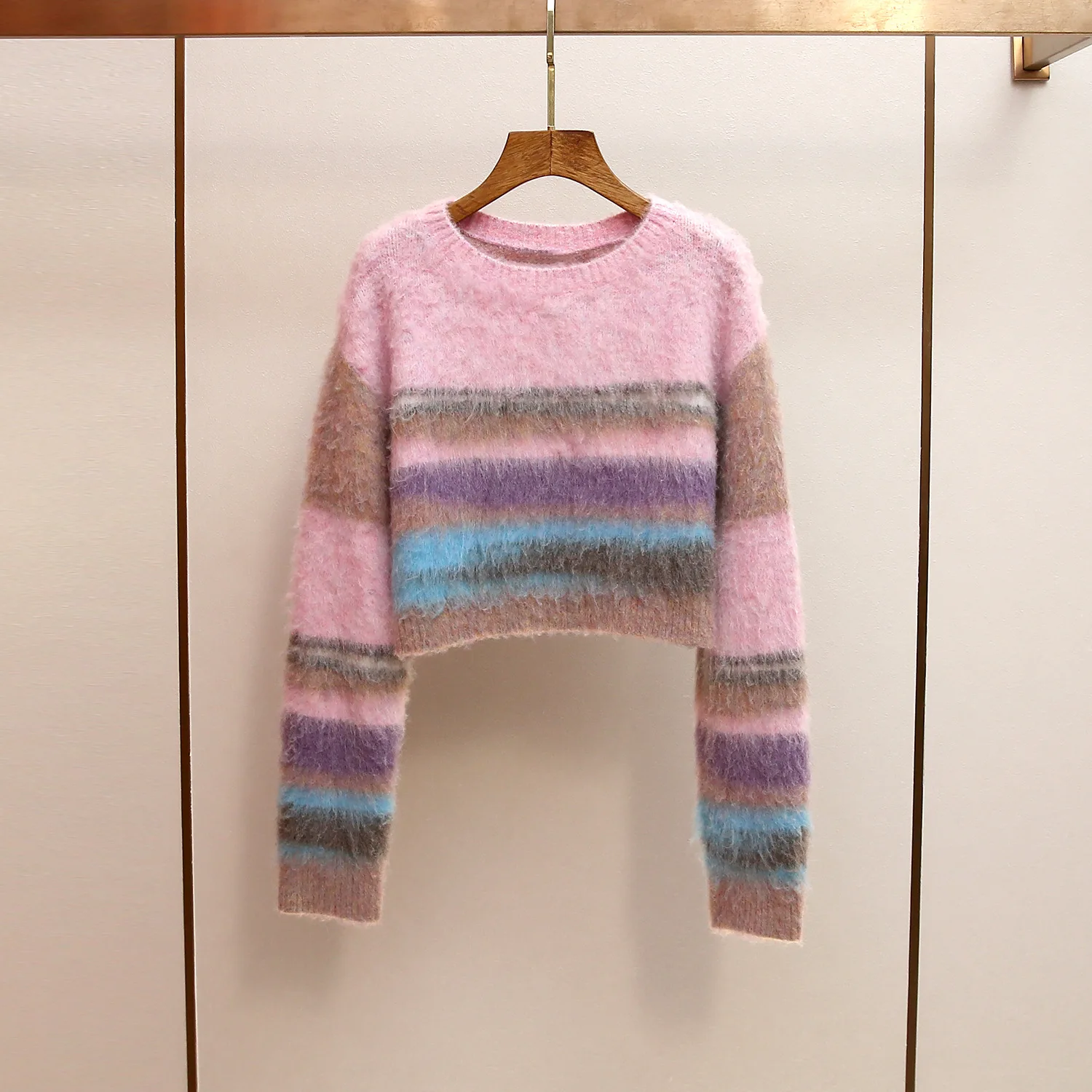 

Элитный женский зимний вязаный свитер Maade с круглым вырезом, в полоску, с цветными блоками, из пушистого полиэфирного волокна, тонкий, стандартного кроя