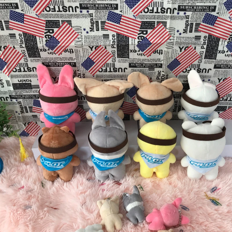 Neue Skzoo Dressing Puppe Leeknow Hyunjin Puppe Cartoon 20-45 cm Streunende Kinder Plüsch Anhänger Dekoration Spielzeug Fan Weihnachten geschenk