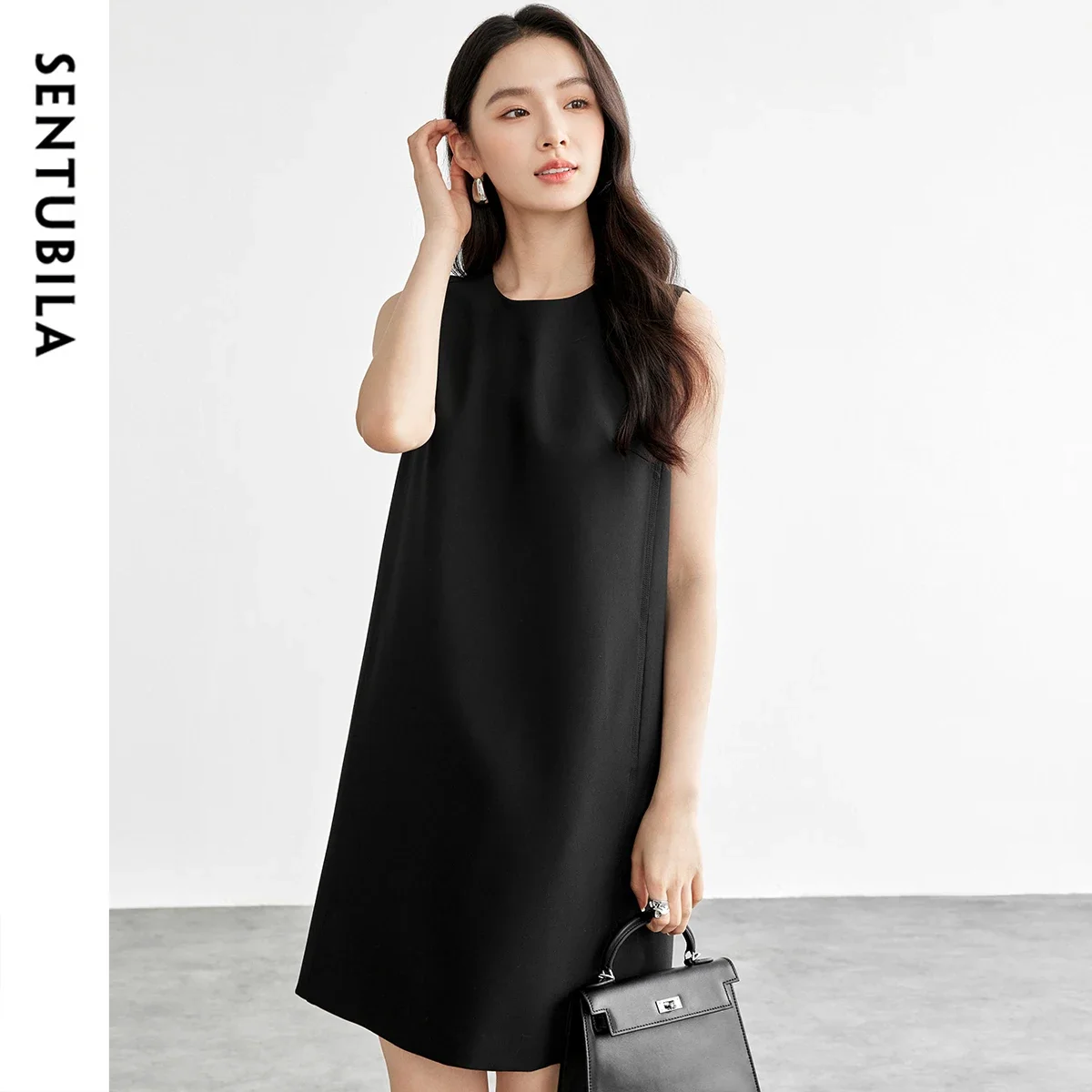 SENTUBILA ชุดเดรสสีดำของผู้หญิง 2025 ฤดูใบไม้ร่วงสไตล์ฝรั่งเศสชุดเดรสทรงตรงแบบโปร่งหรูหราชุดมินิเดรสสำหรับออกงานกลางคืน 151L57830