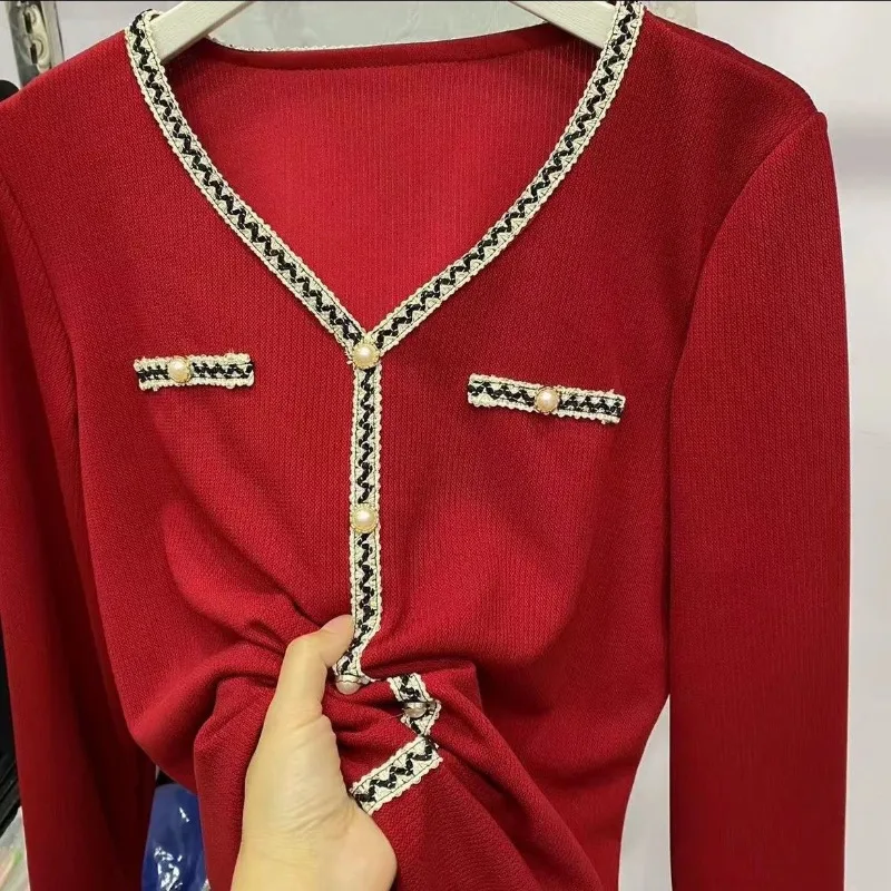 2024 Spring Autumn New Women's Sweet Commute V-neck Single-breasted Spliced Contrast Color Long Sleeved Slim Beading Bottom Tops