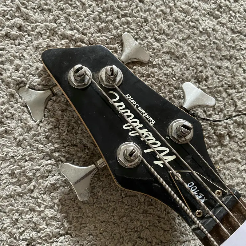G603 Washburn Bantam xb100 Bajo eléctrico Negro 4 cuerdas 20 FRETS con pintura Danos Precio de venta