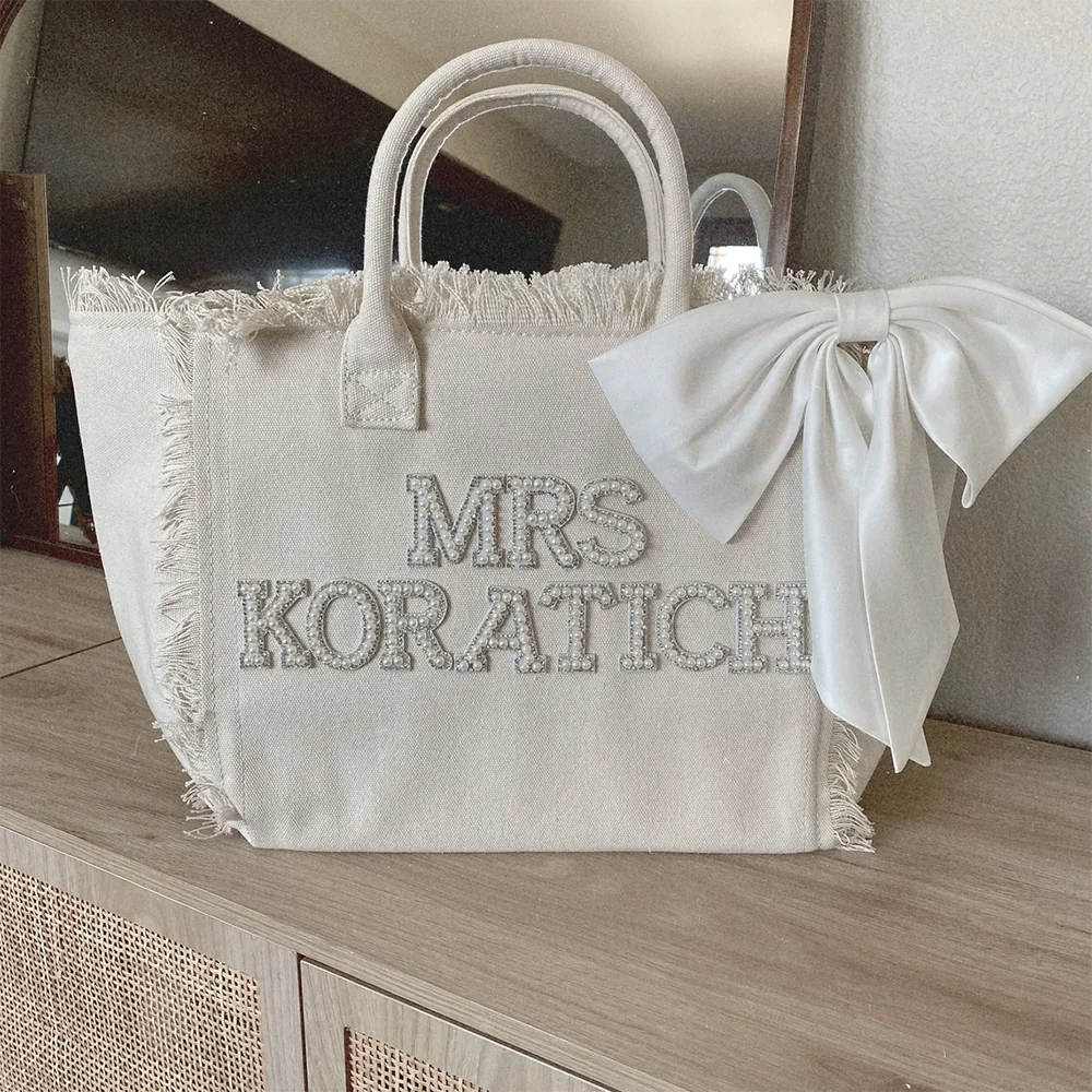 2025 Large Personalized Mrs Tote for Bride  Custom Name Honeymoon Bag Bride To Be Bachelorette Party Bridal Shower Wedding Gift