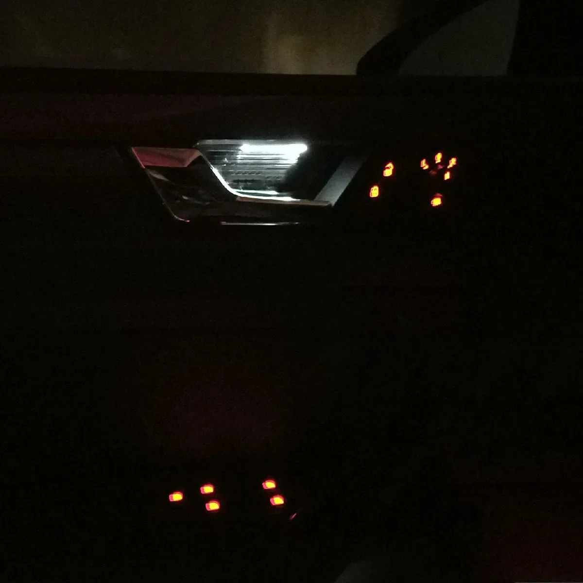 

Lock Switch Light - For VW Polo Internal Buckle Hand Light Door