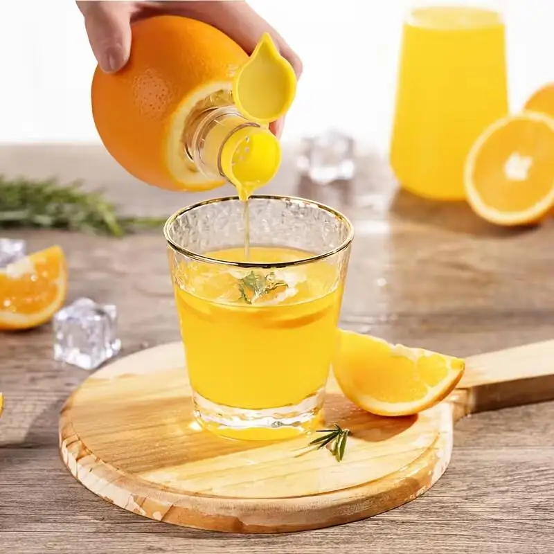 New Lemon Juicer with Screw Cap-Durable Plastic Citrus Press with Built-in Filter,Portable Manual Juicer for Camping, Picnicking