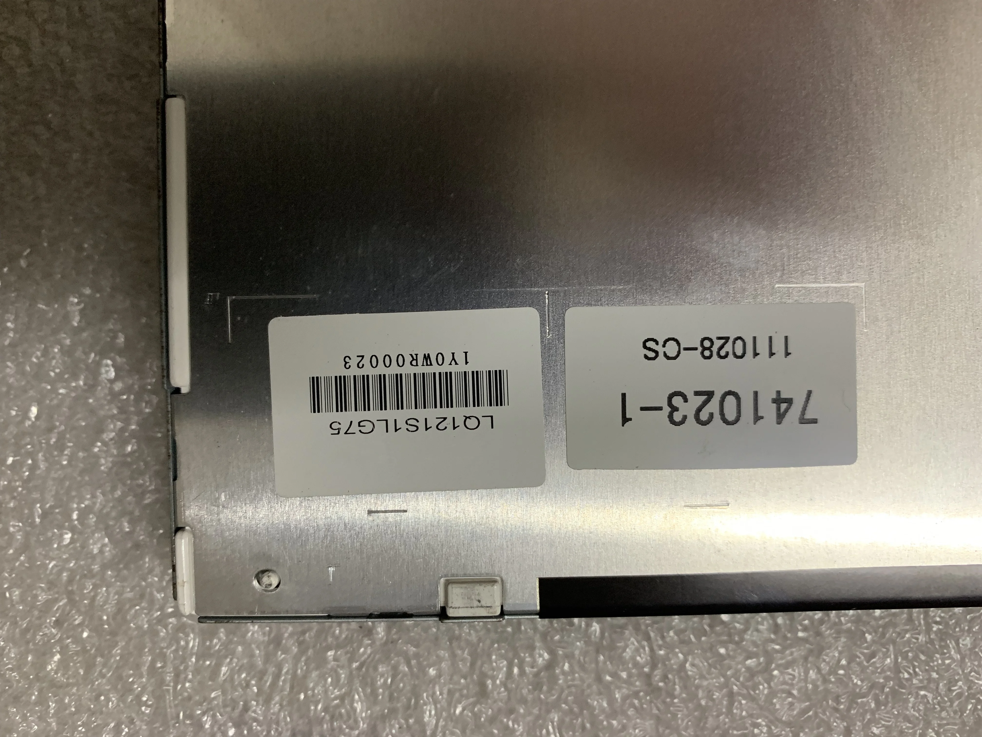 Il pannello LCD LQ121S1LG73, LQ121S1LG74A, LQ121S1LG75 è adatto per display TFT da 12,1 pollici, 800*600