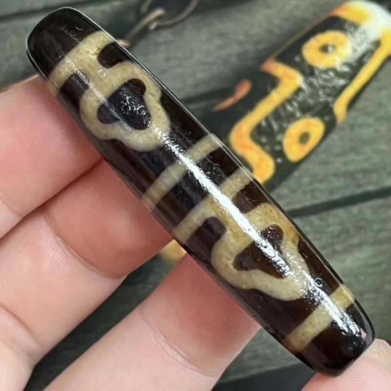 العقيق الطبيعي القديم عالي الزيت المغلفة مزدوجة النمر الأسنان Dzi قلادة سلسلة الترقوة