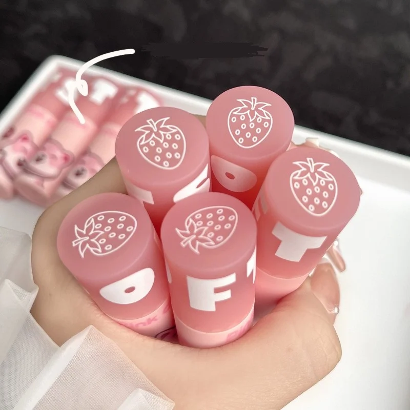 Pinkcoco-Bolha Bear Matte Lip Balm, Impermeável Durável, Non-Fading Lip Glaze, Non-Stick Cup, Lip Gloss, Maquiagem Batons, 1Pc