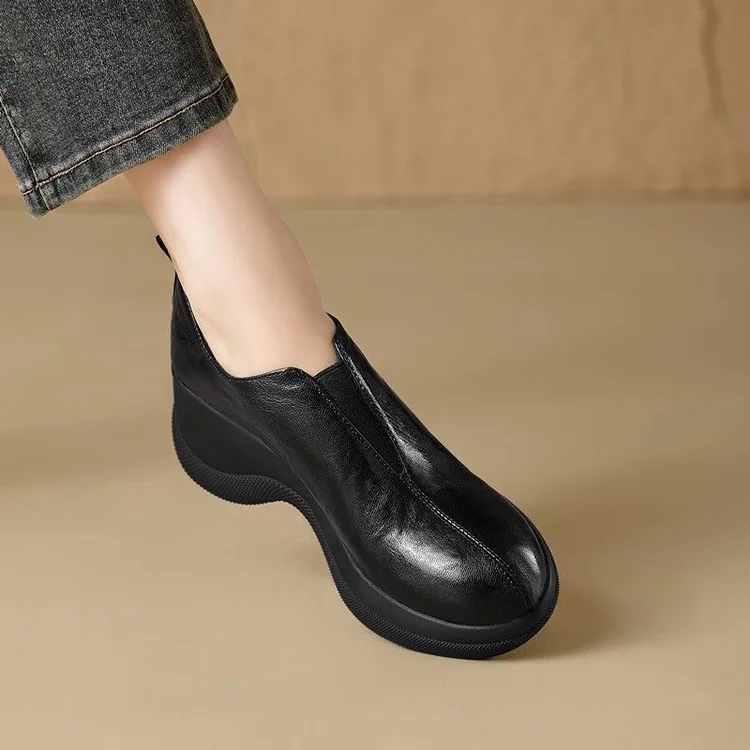 

Women's shoes 2026 new leather thick sole round toe British style women's slope heel sponge sole single shoe