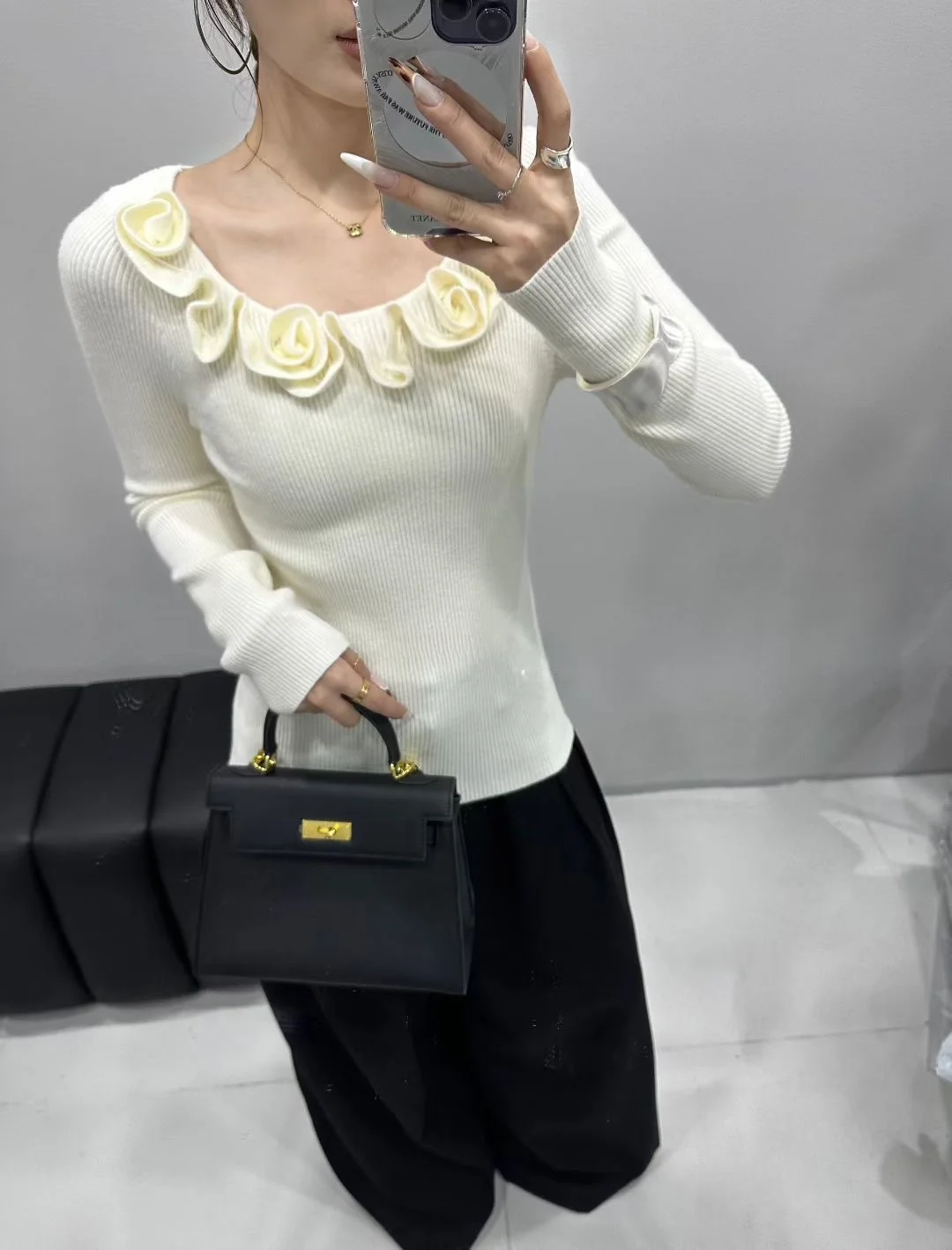 

Ele корейский вязаный топ с длинным светом для женщин, облегающая осенняя футболка с цветочным дизайном, Новое поступление, модная круглая футболка Ne