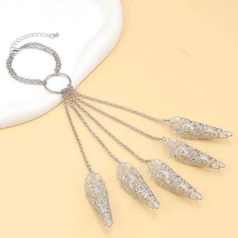 Gothic Retro Hollow Pattern Bracelet For Women Punk Kpop Nail Chain Ring Bracelet Long Ghost Finger Mittens Claw Party Accessory view 5