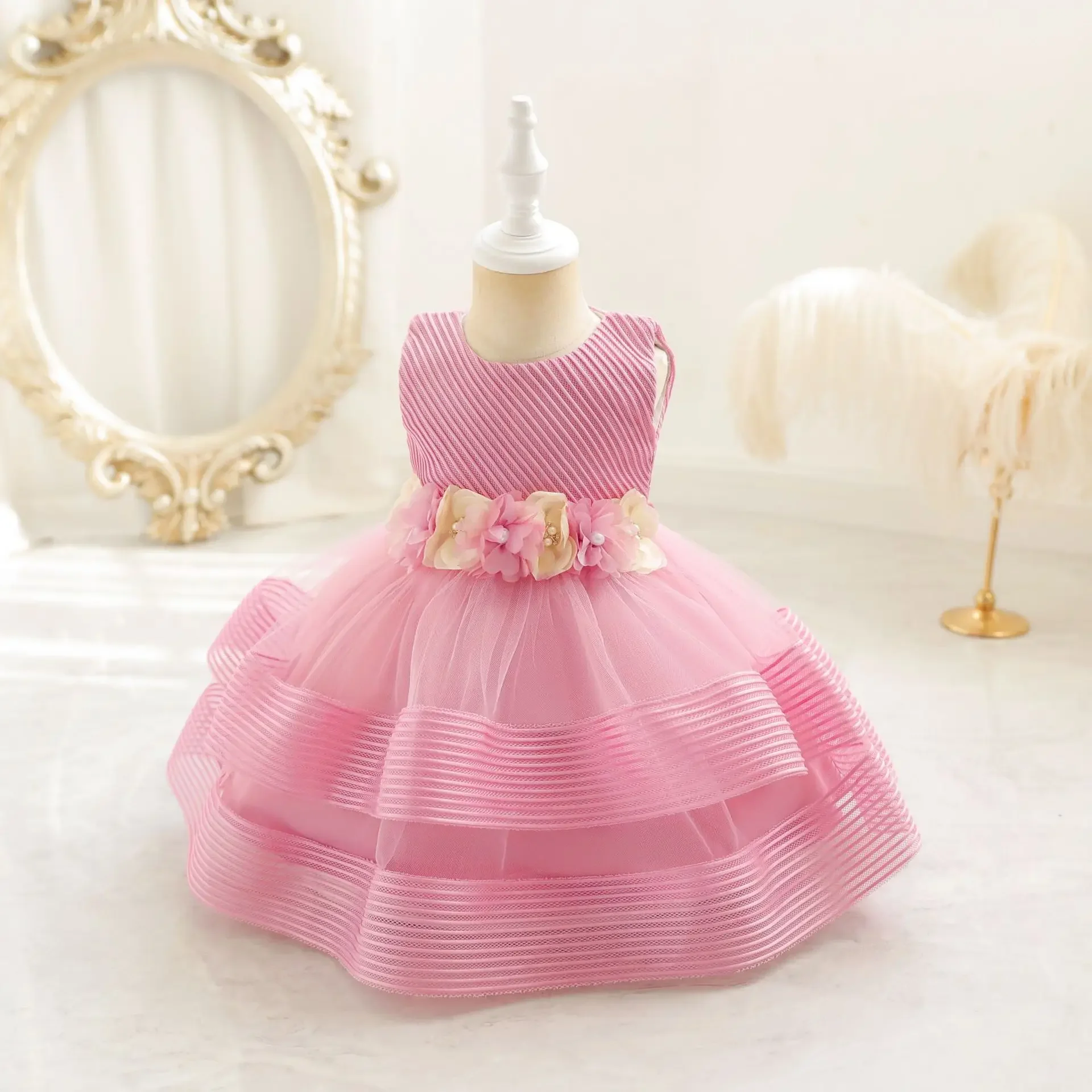 Robe de princesse en maille avec nœud papillon pour fille, robes de soirée pour bébé, frocs rayés blancs pour tout-petits, fleur pour enfant, 0 à 24 mois