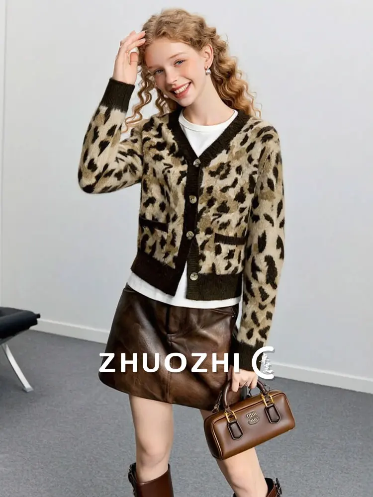 

ZhuoZhi Sexy Casual Soft Leopard Print V-ne Button Knitted Sweater Women's Open Cardigan French Sle Regular Fit Knitwear