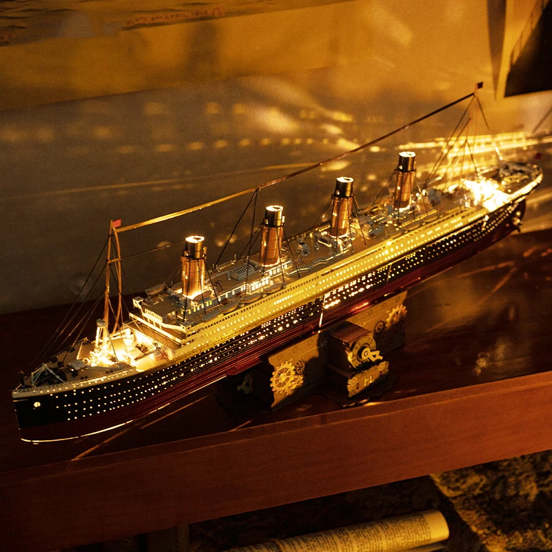 DIY 3D Metal Puzzle Titanic Ship Model Building Kits Handmade Boat Jigsaw Puzzles with USD Lights for Friends Birthday Gifts