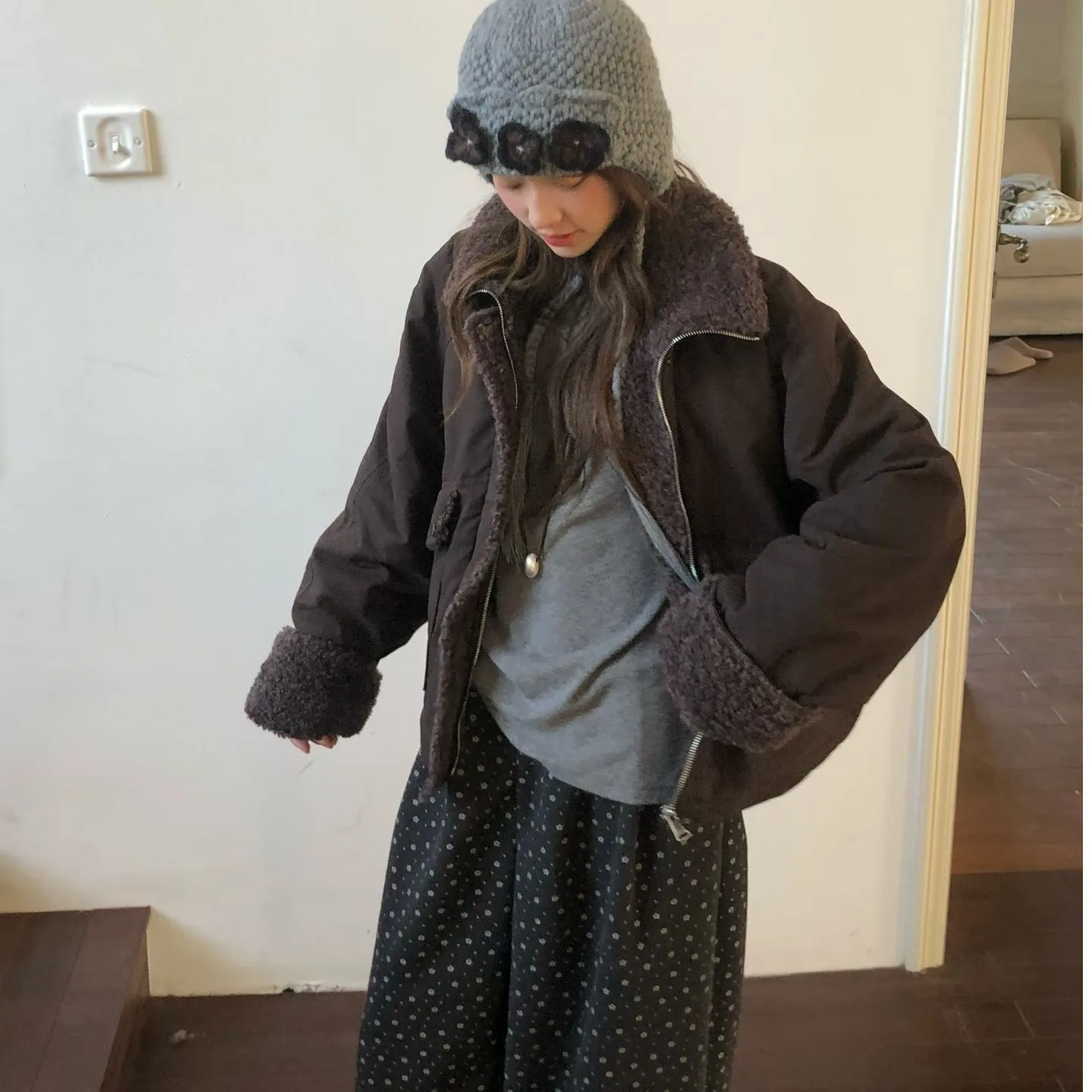 

Ladies Thiened Lamb Fur Collar Loose Fit Cotton Jaet Autumn Winter Warm Sli ort Outerwear Korean Sle Commute