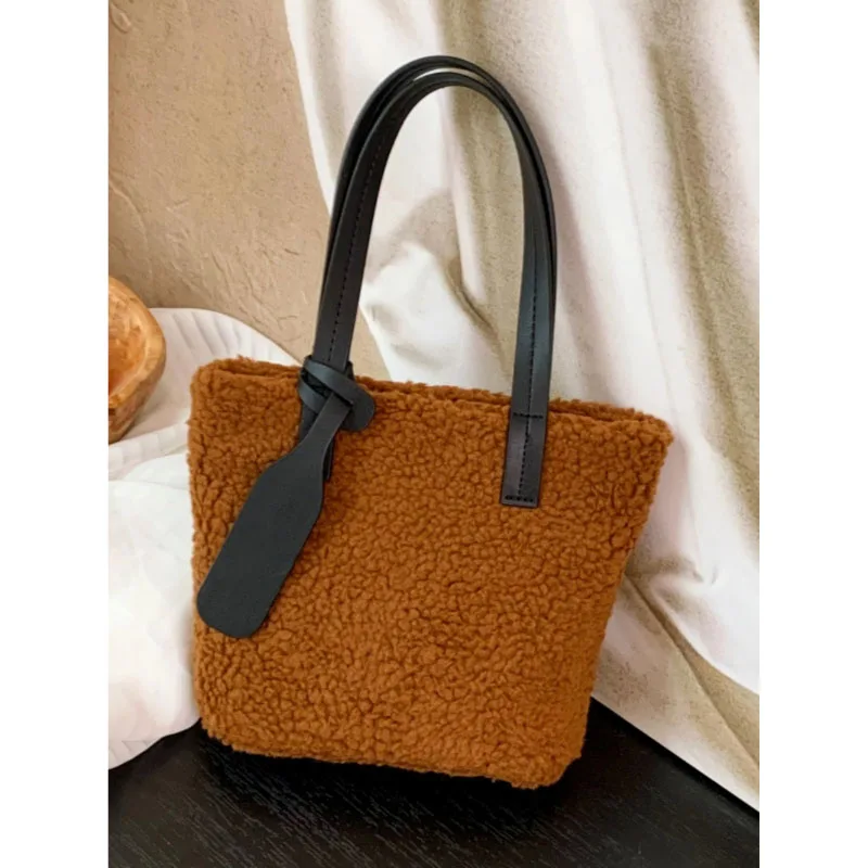 Winter Plush Bag Women 2023 New Korean Version Lamb Wool Bucket Bag Fashion Cute Mini Soft Simple Solid Portable Commuting Bag