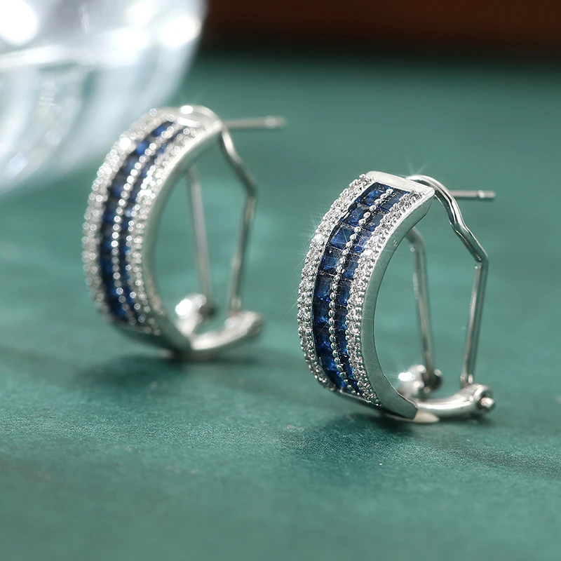 Exquisite blaue Zirkon-Creolen für Damen, Jubiläums-, Verlobungs- und Hochzeitsohrringe, charmanter, temperamentvoller Schmuck.