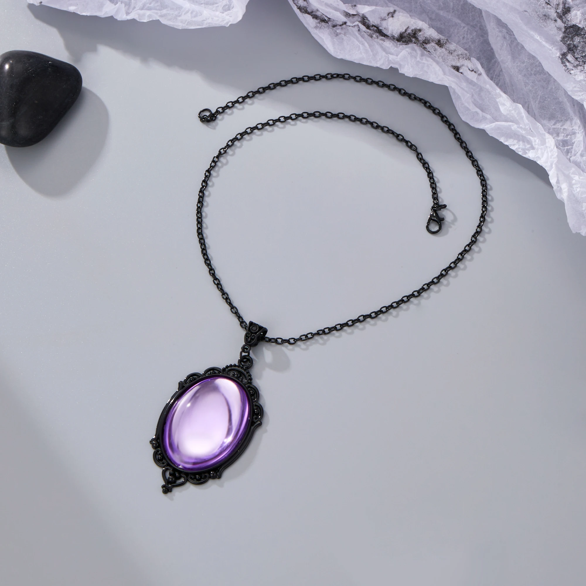 New Vintage Gothic Vampire Relief Pendant Necklace for Men Women Exquisite Fashion Witchcraft Jewelry Collar Gift Choker