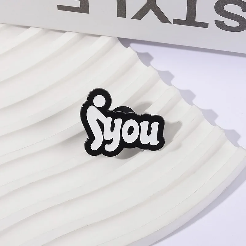 Creative Cartoon Letters YOU Brooch Pins Black White English letter shapes Badge Brooches Clothing backpack Accessories