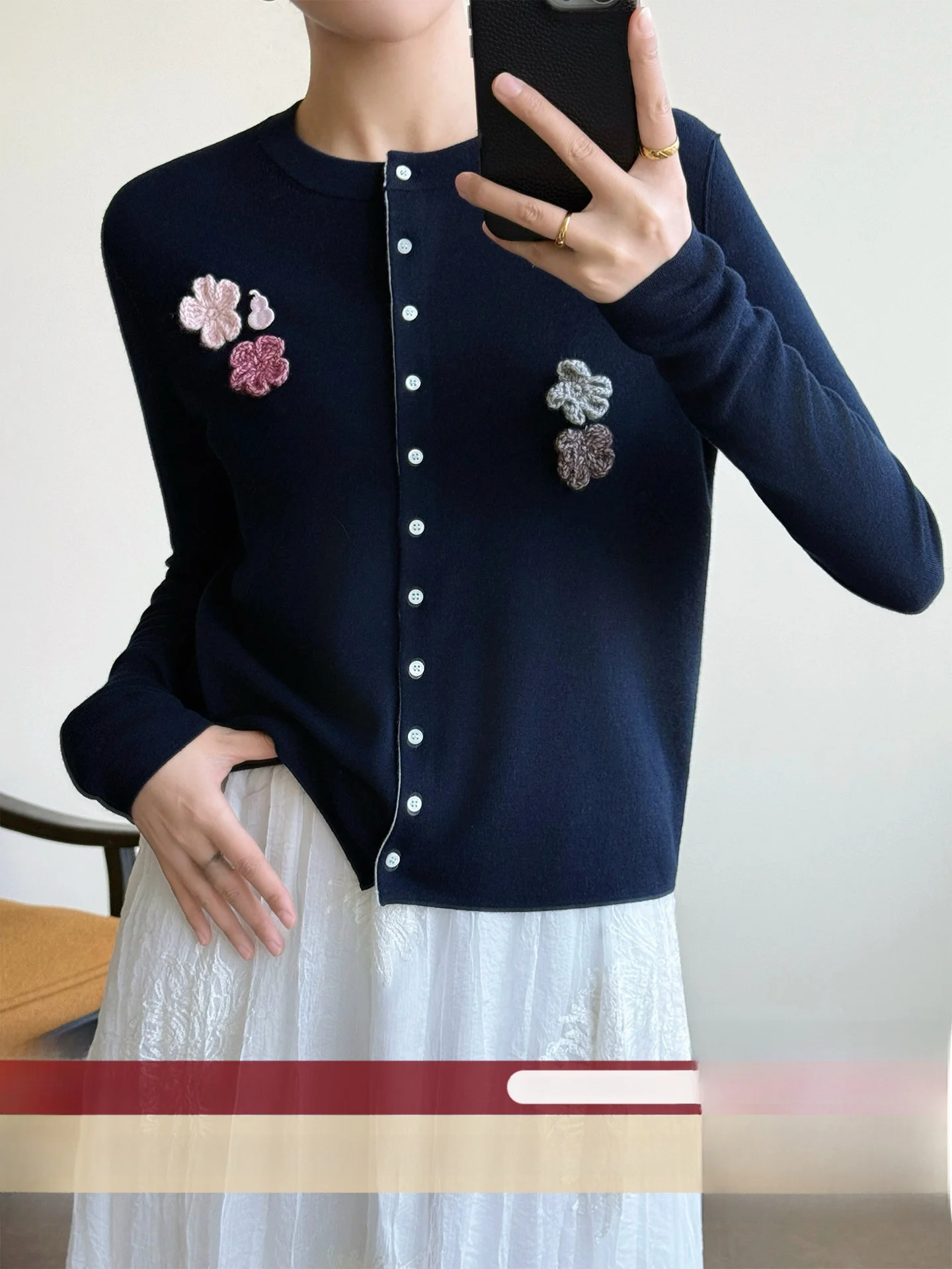 

Вязаный шерстяной топ WANGER с круглым вырезом на нескольких пуговицах, укороченный фасон, с 3D-вышивкой цветов, в французском стиле, женский кардиган