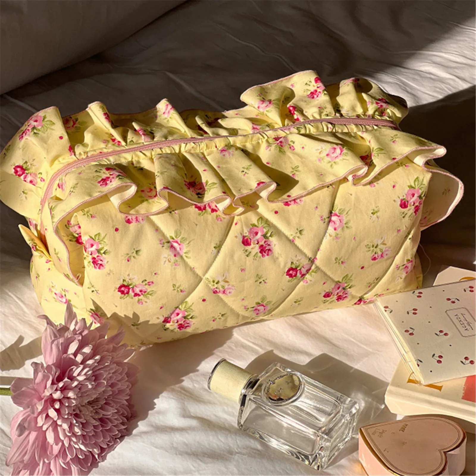 Ruffles Floral Women Cosmetic Bag Zipper Wash Bag Makeup Organizer Case Large Capacity Lipstick Storage Bag Travel Toiletry Bag