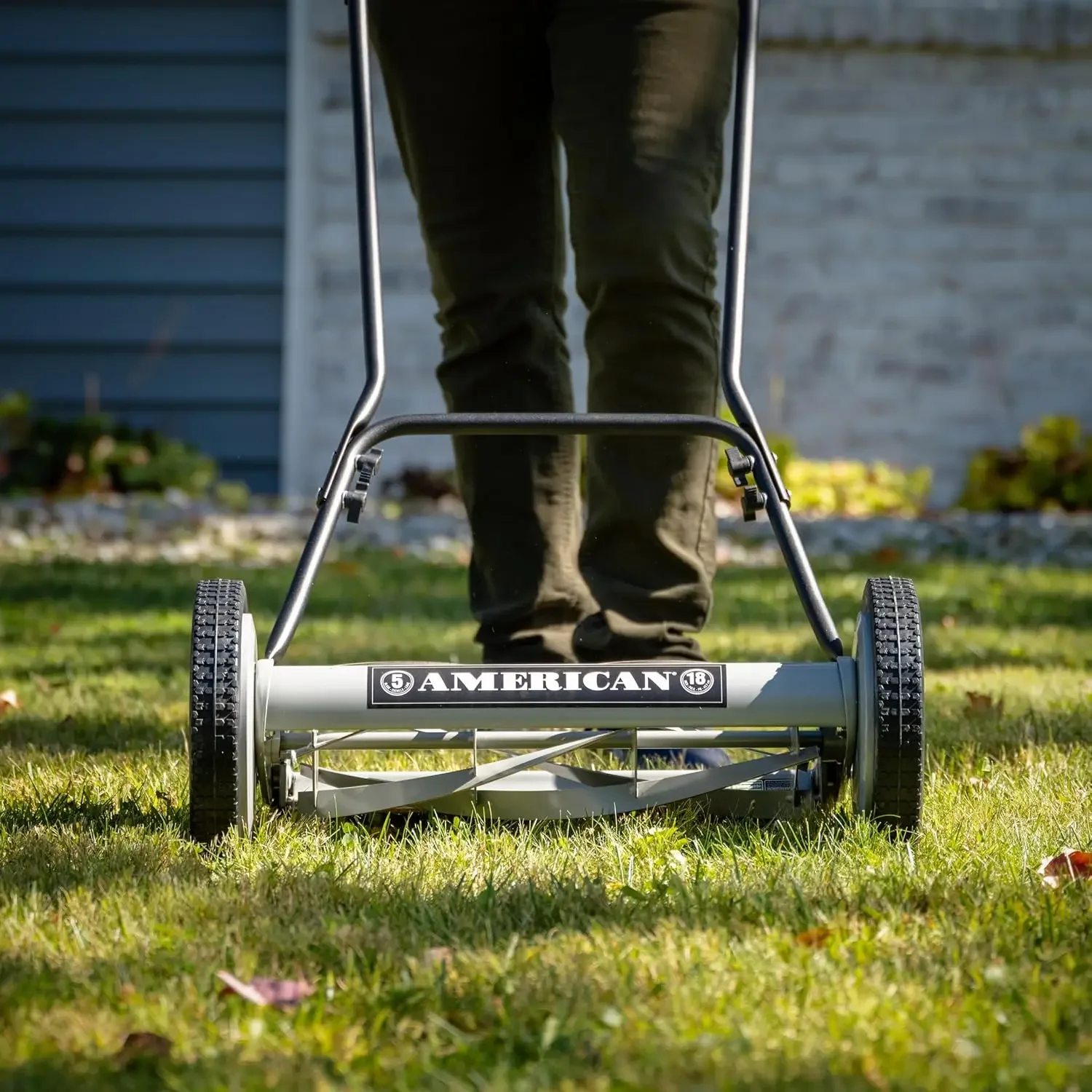

1815-18 18-Inch 5-Blade Push Reel Lawn Mower, 18-Inch, 5-Blade, Black