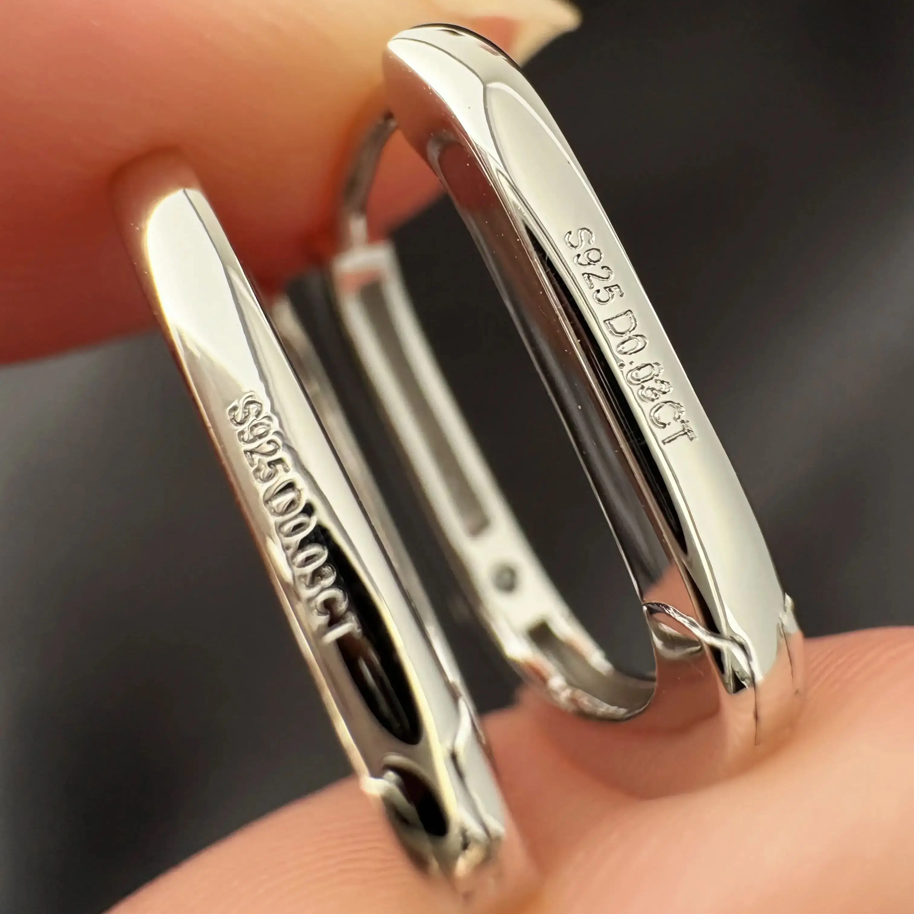 TBCYD 2MM D Color Moissanite Oval Hoop Earrings For Women GRA Certified S925 Silver Lab Diamond Ear Buckles Fine Jewelry Gifts