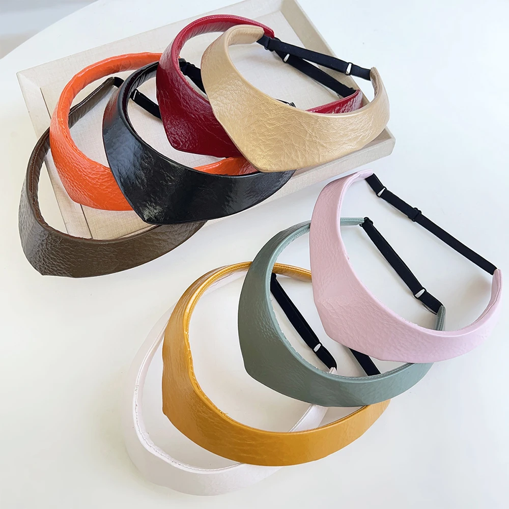 

Однотонные широкие ободки для волос в форме треугольной короны, регулируемые, из искусственной кожи и губчатого материала, уникальный дизайн, нескользящие.