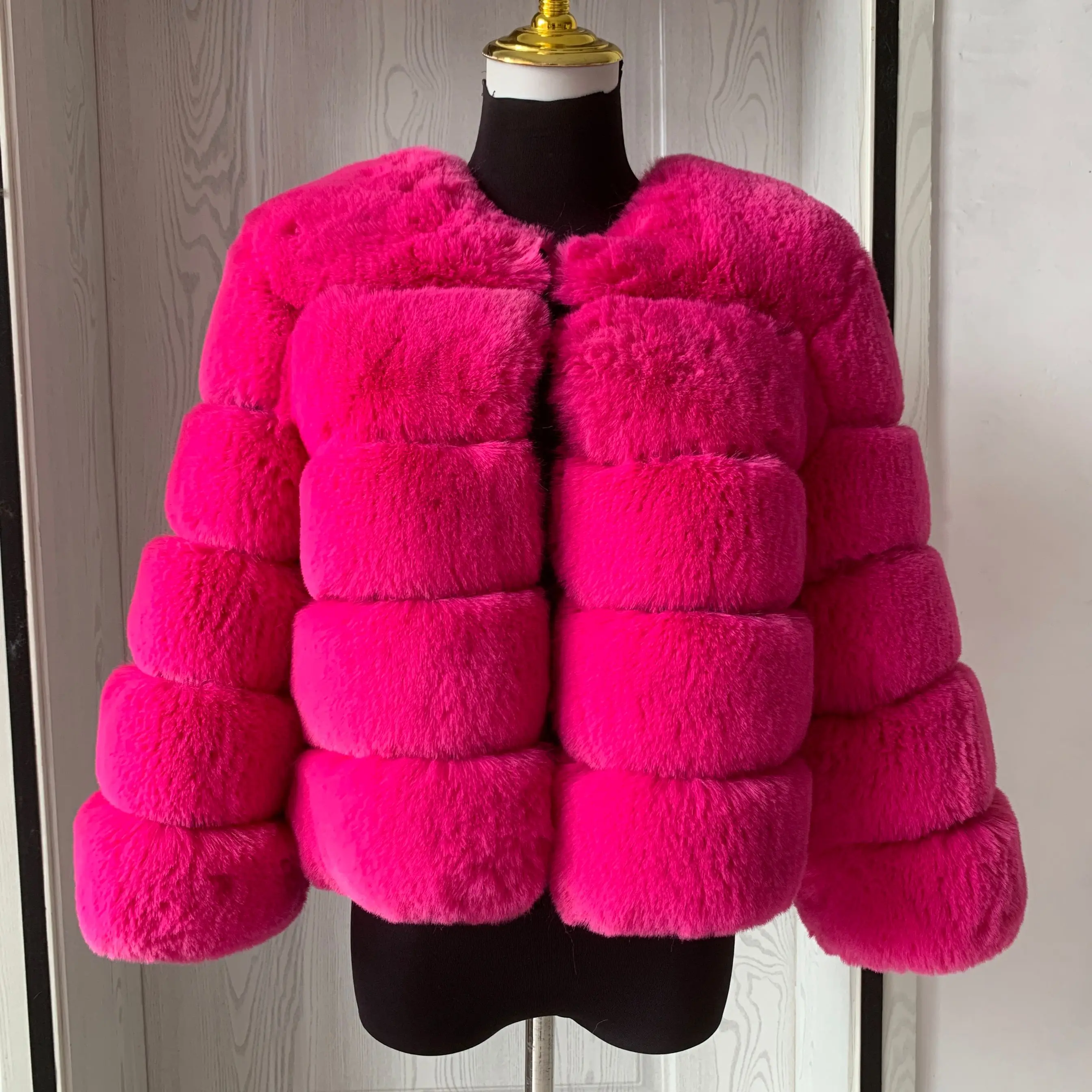 Damen Mode Kunstpelzmantel Super Angesagter Herbst Winter Kurzer Kunstfuchspelz Flauschige Jacke Hochwertig 7XL Damen Pelzmäntel – Detail 24